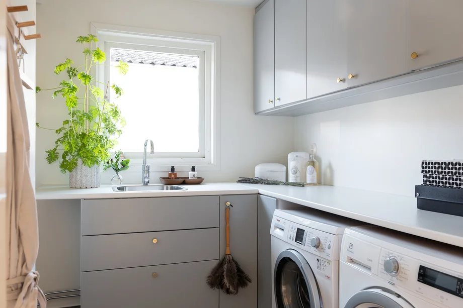Installation av tvattmaskin torktumlare Marielund Laggesta